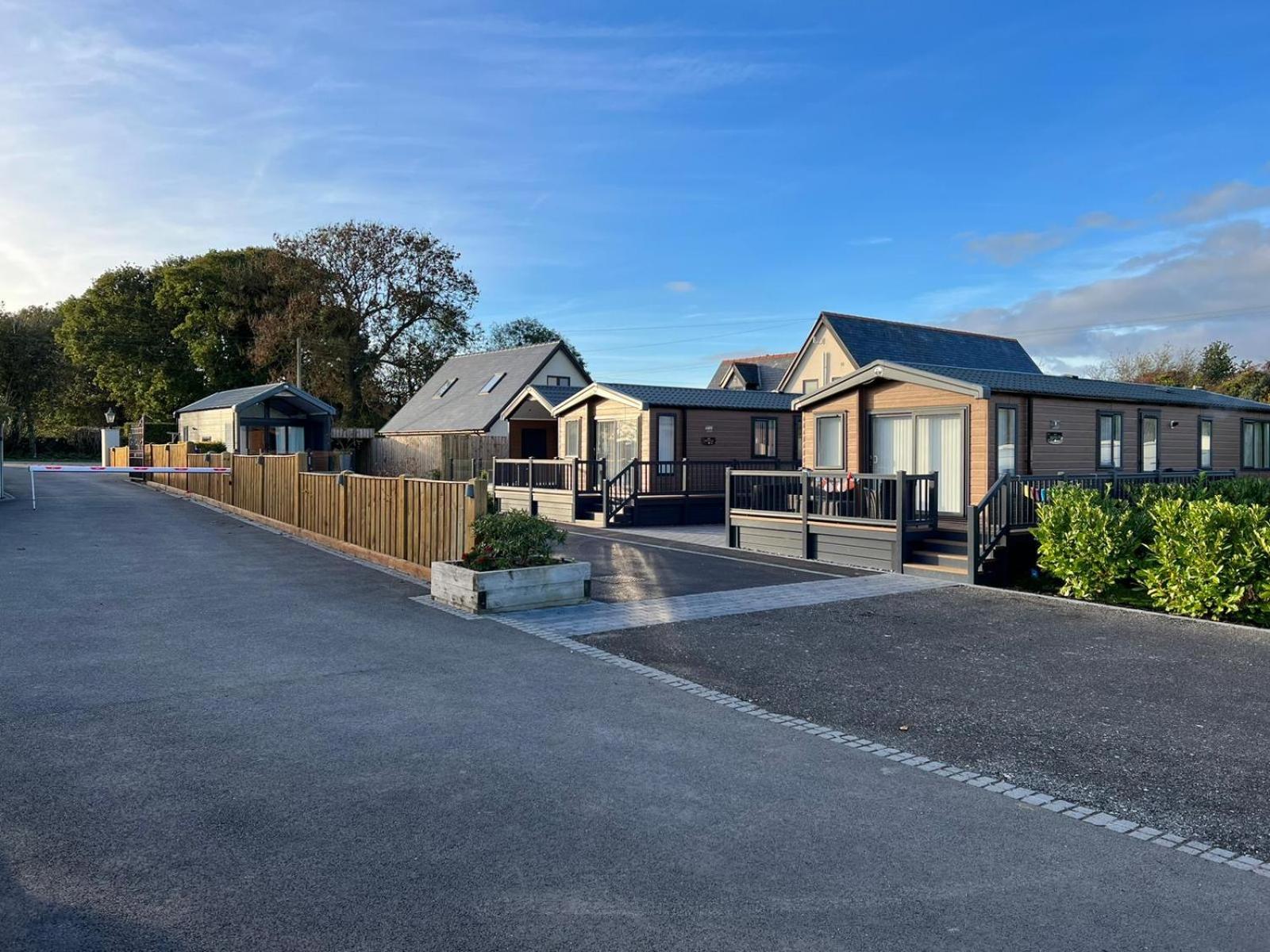 The Pods At Haulfryn Caravan Park Whitford Exteriér fotografie